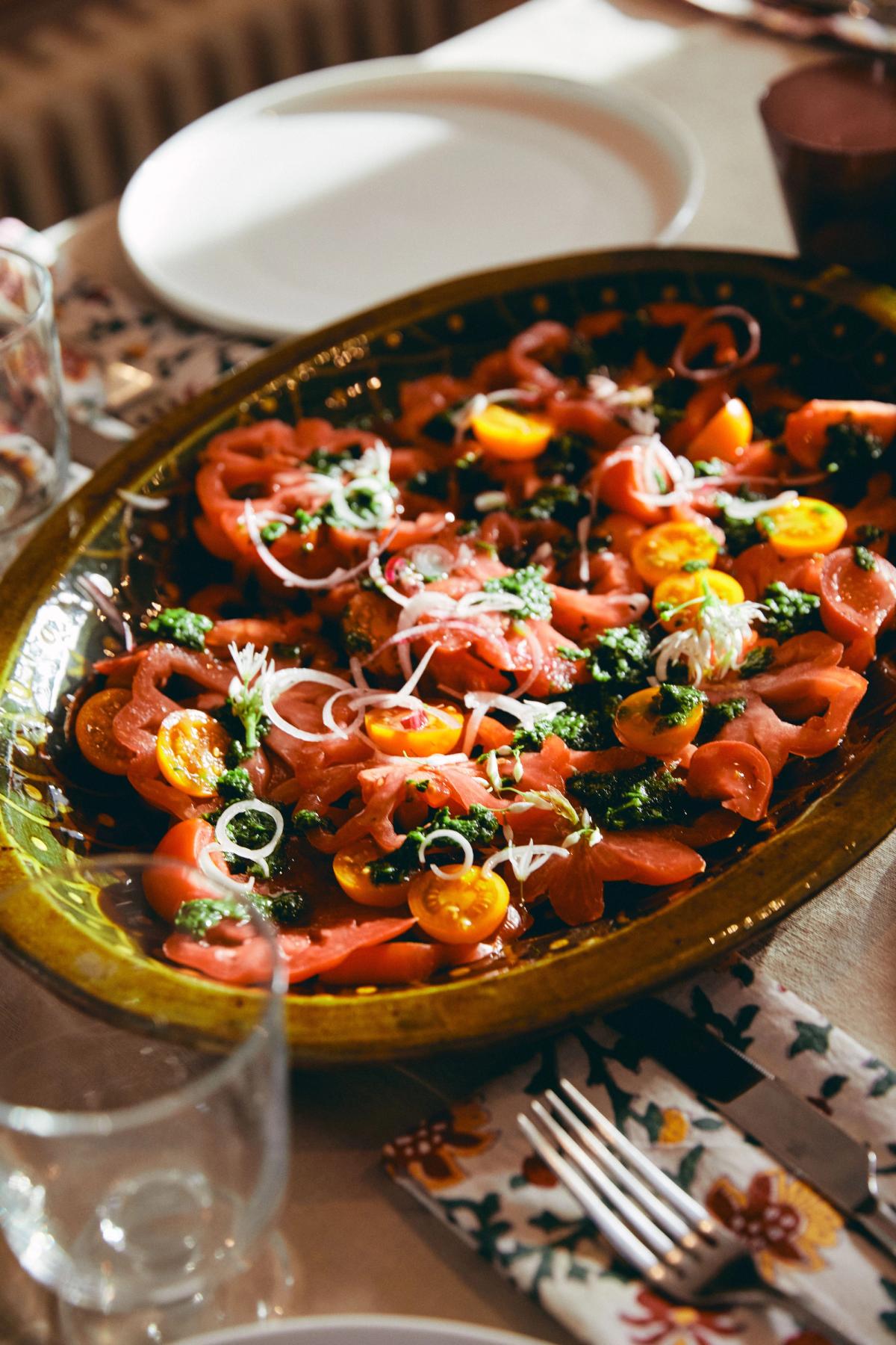 Tomato Salad with Wild Garlic and Parsley