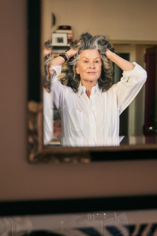 For Effortlessly-Defined Curls And Waves, Hairstylist Frankie Foye Has The Expert Intel