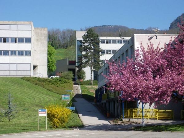 Lycée Victor, à Salins-les-bains