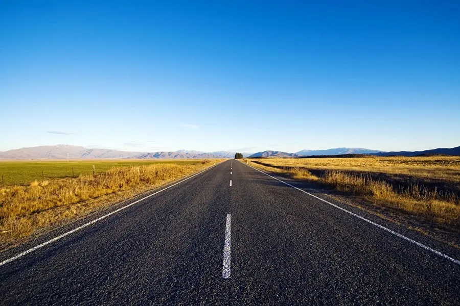 australia-scenic-road-trips-drive-sydney-adelaide-brisbane-canberra-brisbane.jpg.1280x768_q90_autocrop_crop-smart
