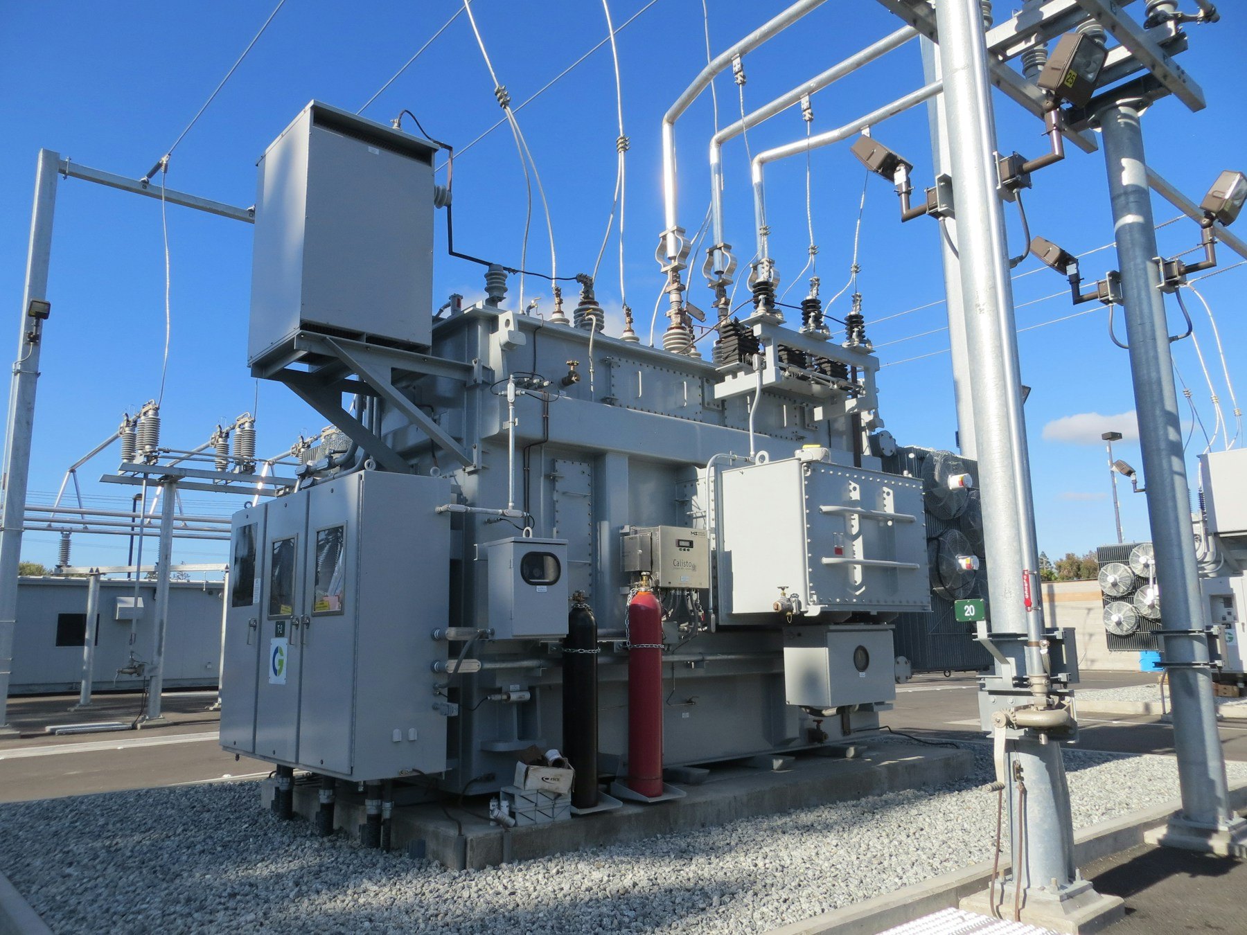 Power transformer