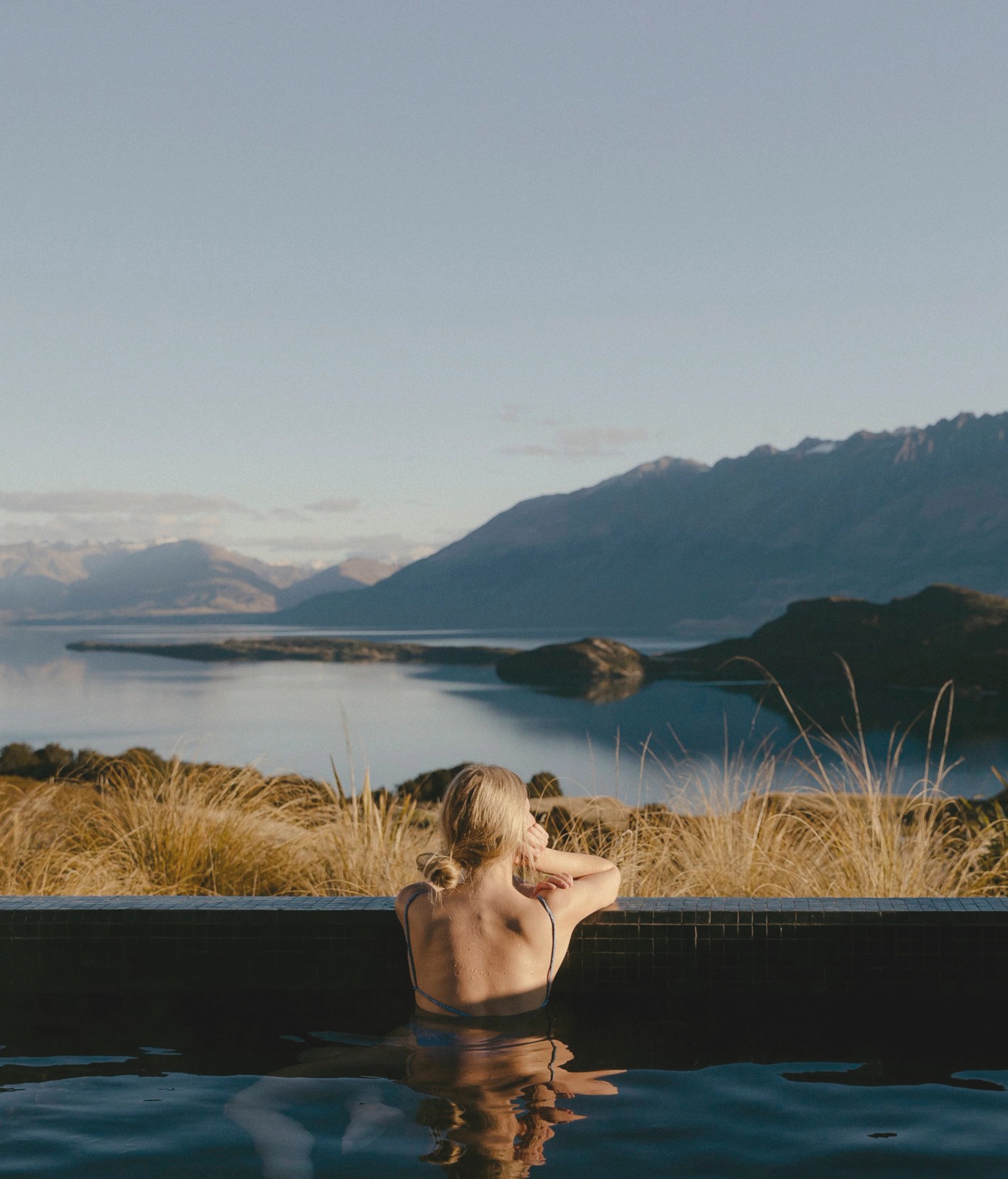 A quiet pool overlooking Lake Wakatipu and the mountains