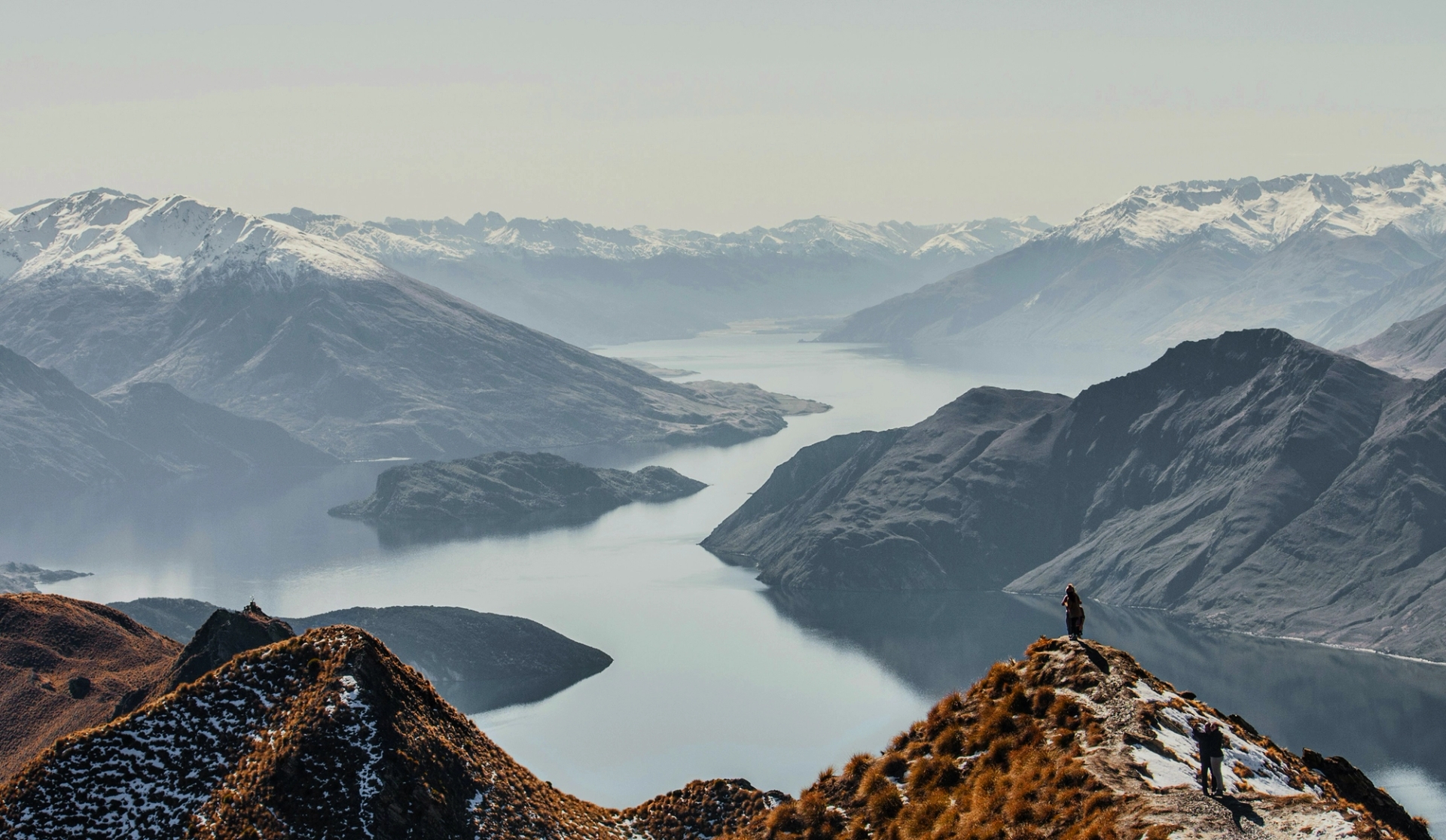 Explore the landscapes of New Zealand with Seasonz Travel.