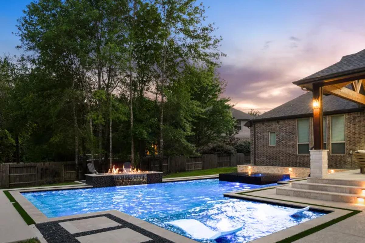 Woodforest Premier Pool & Spa Project - Image 11