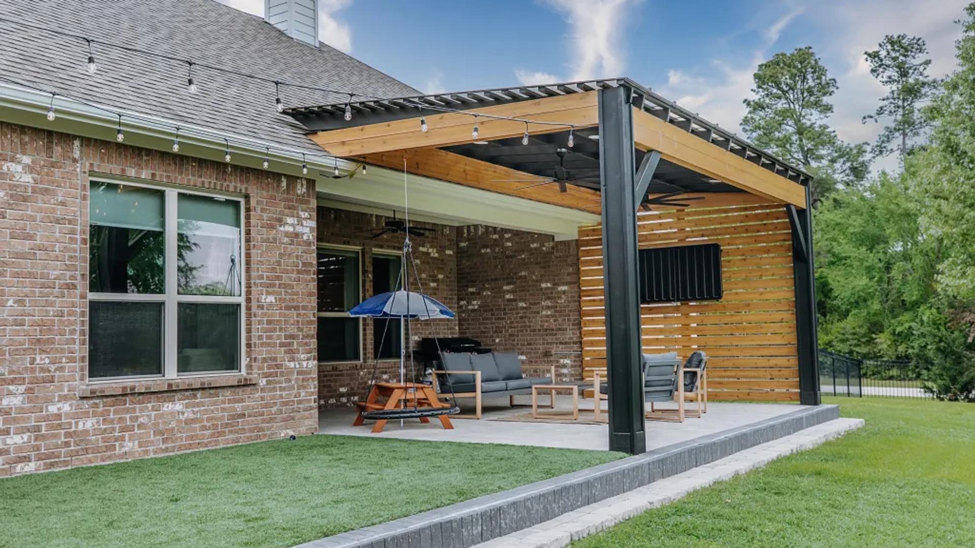 Montgomery Covered Outdoor Living Space - Image 11