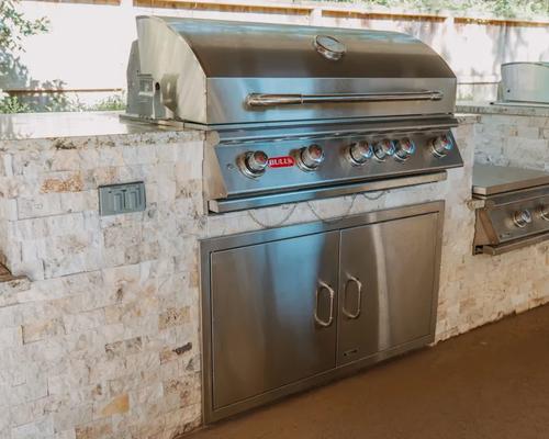 The Woodlands Pool & Outdoor Kitchen - Image 2