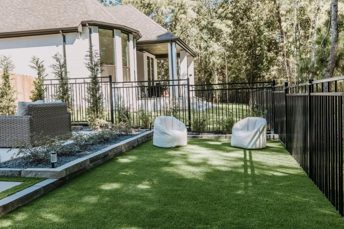 Woodforest Multi-Level Outdoor Space - Image 6