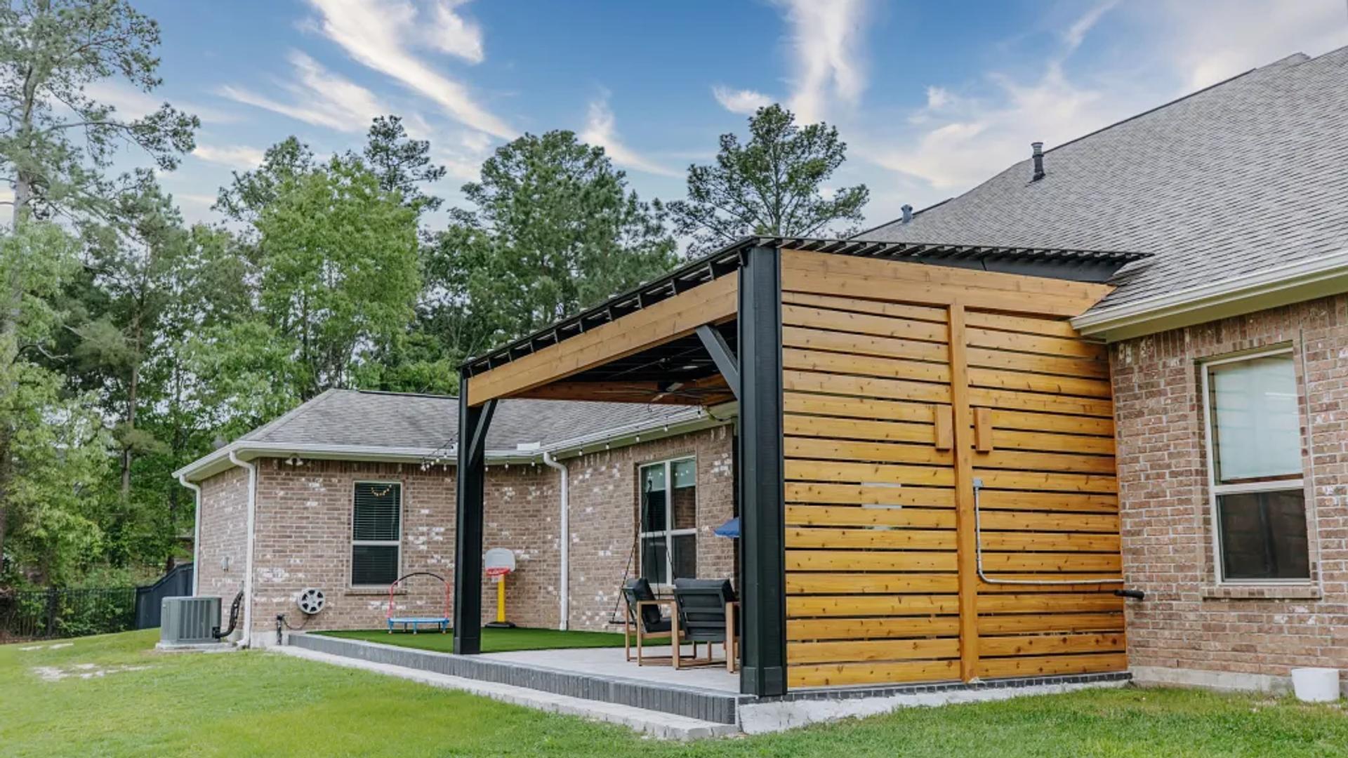 Montgomery Covered Outdoor Living Space - Image 10