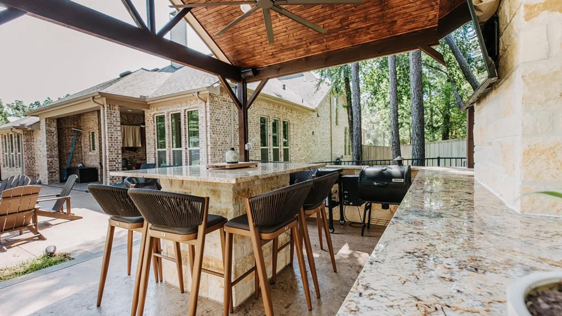 Woodforest Outdoor Kitchen & Dining - Image 4