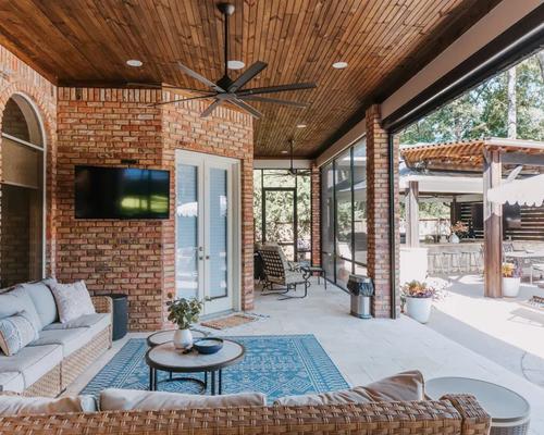 The Woodlands Pool & Outdoor Kitchen - Image 4