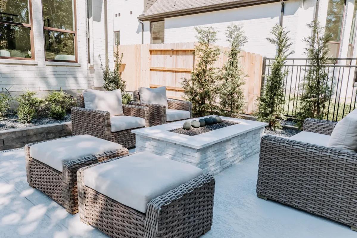 Woodforest Multi-Level Outdoor Space - Image 4