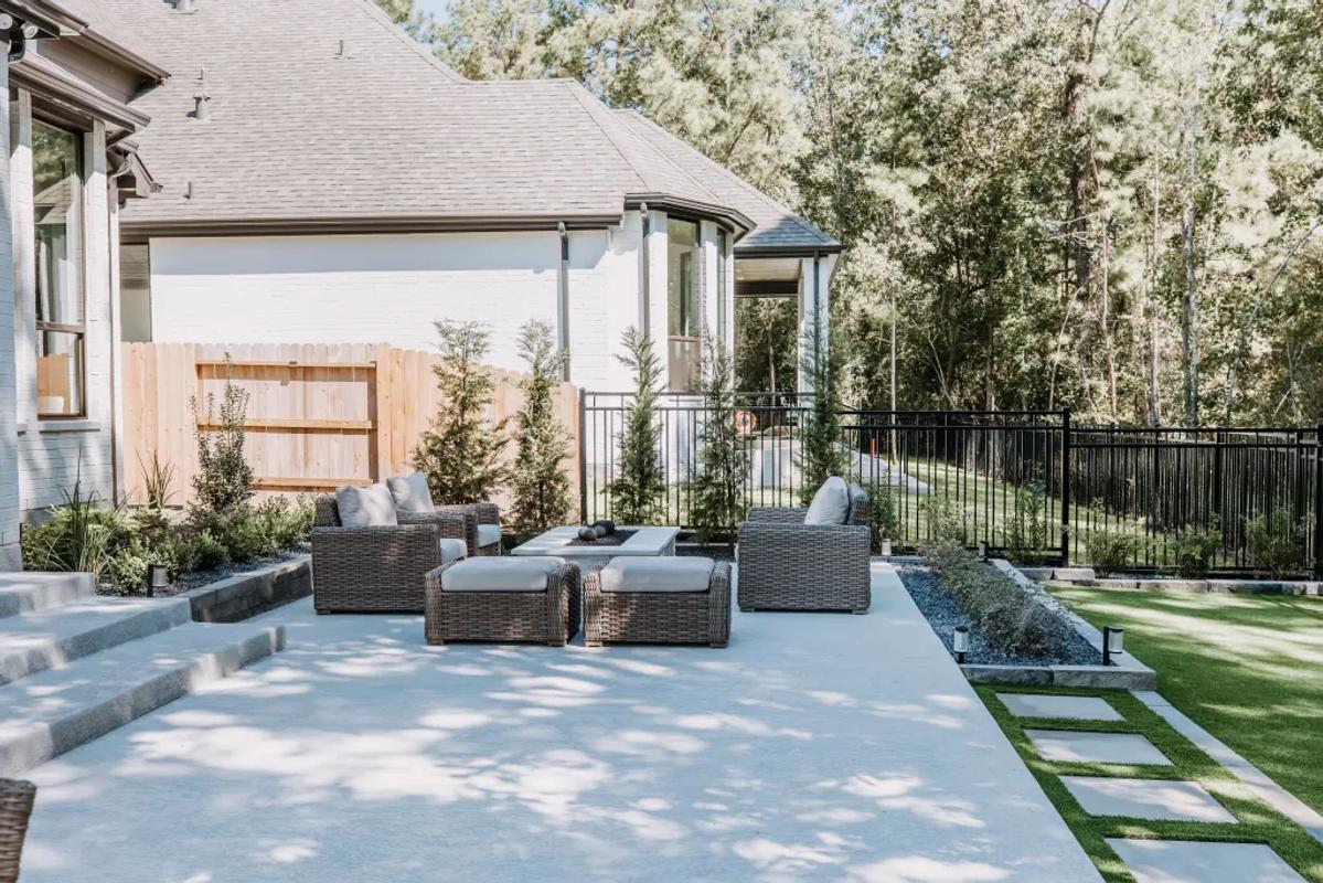 Woodforest Multi-Level Outdoor Space - Image 2