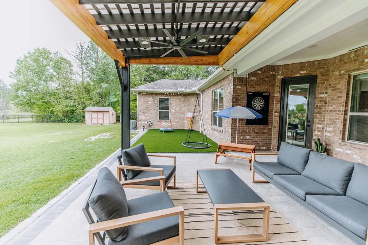 Montgomery Covered Outdoor Living Space - Image 5