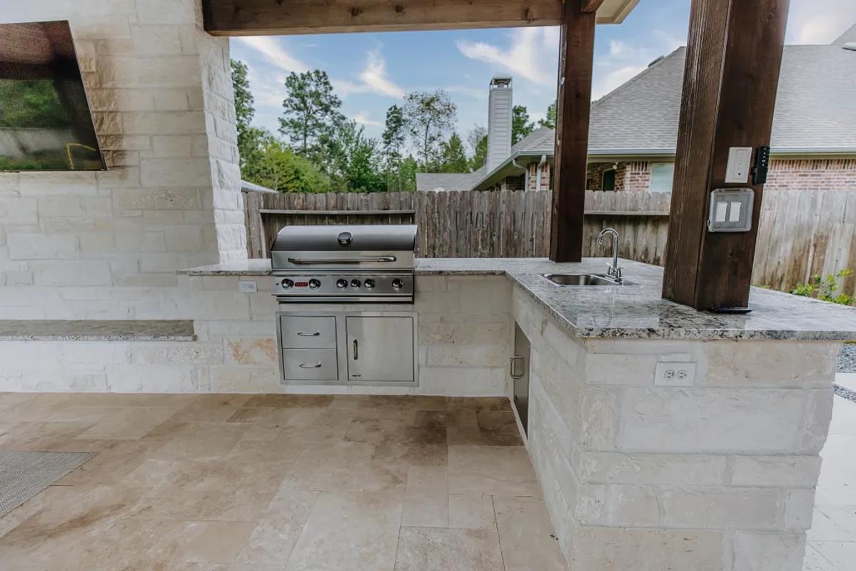 Woodforest Covered Outdoor Living - Image 7