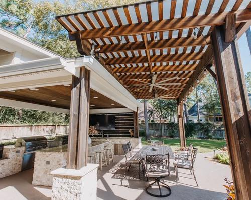 The Woodlands Pool & Outdoor Kitchen - Image 3