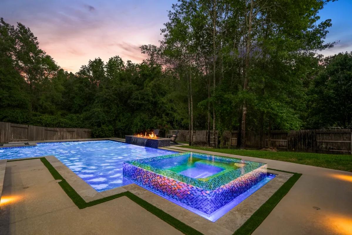 Woodforest Premier Pool & Spa Project - Image 25