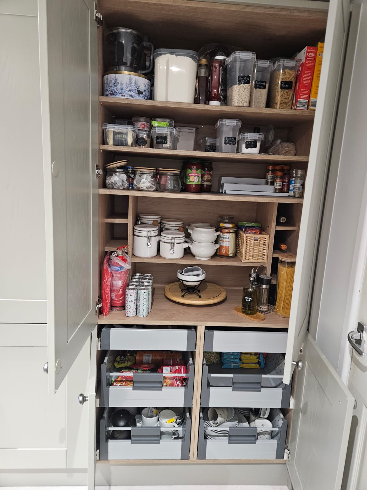 Large solid oak kitchen