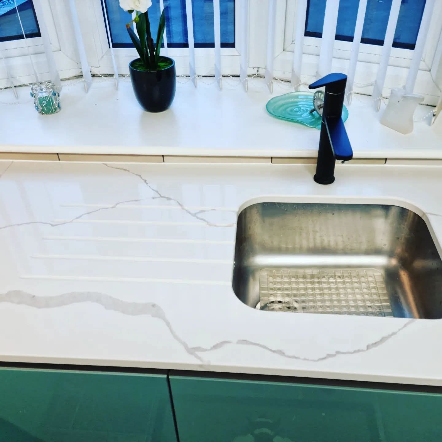 True handleless kitchen with granite, Binley Woods