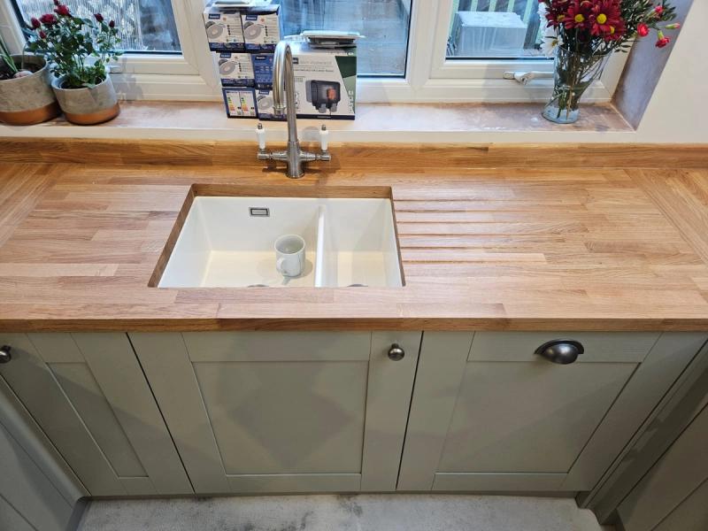 Large solid oak kitchen
