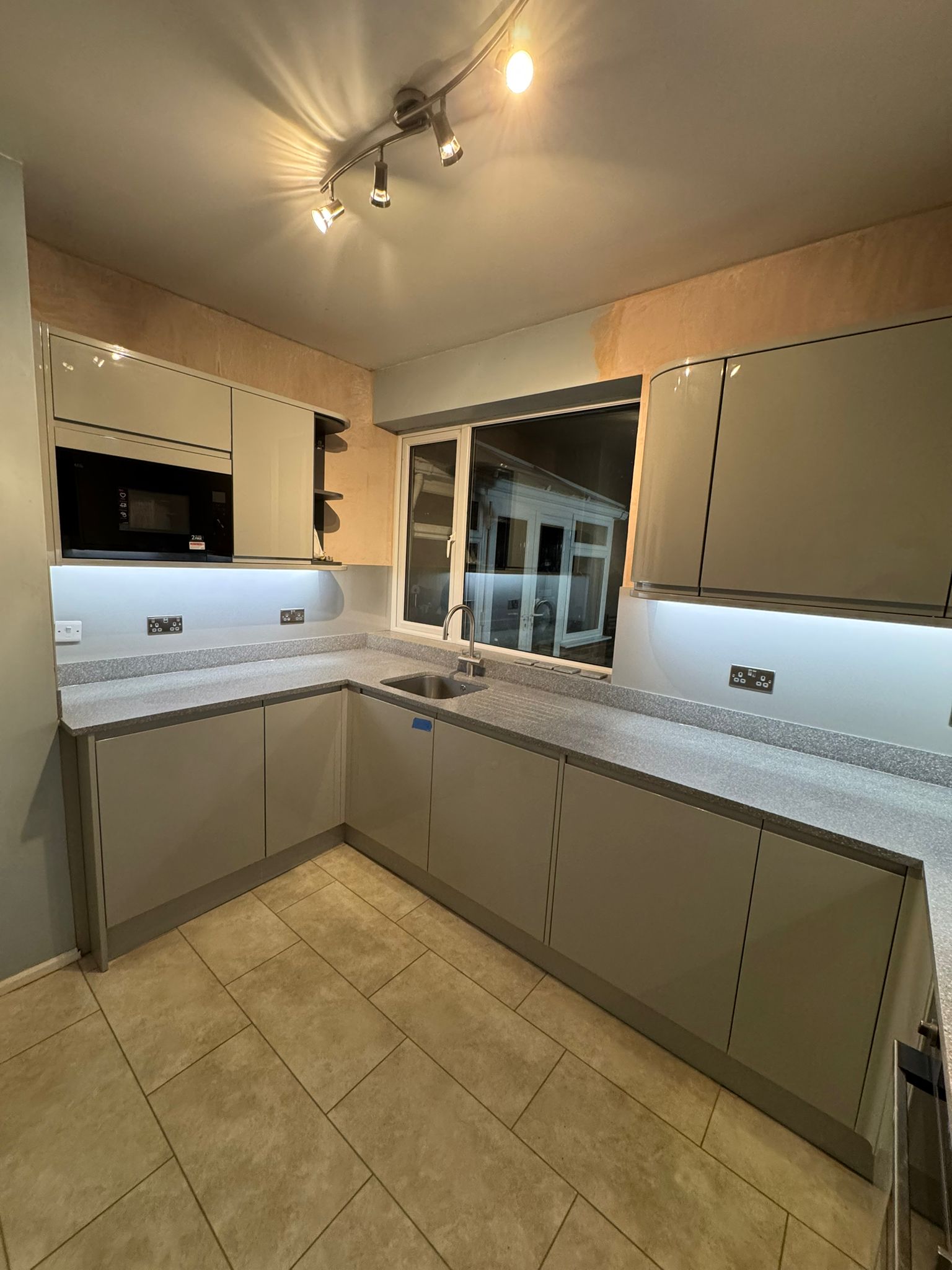Minerva worktops with waterfall windowsill, Leamington Spa