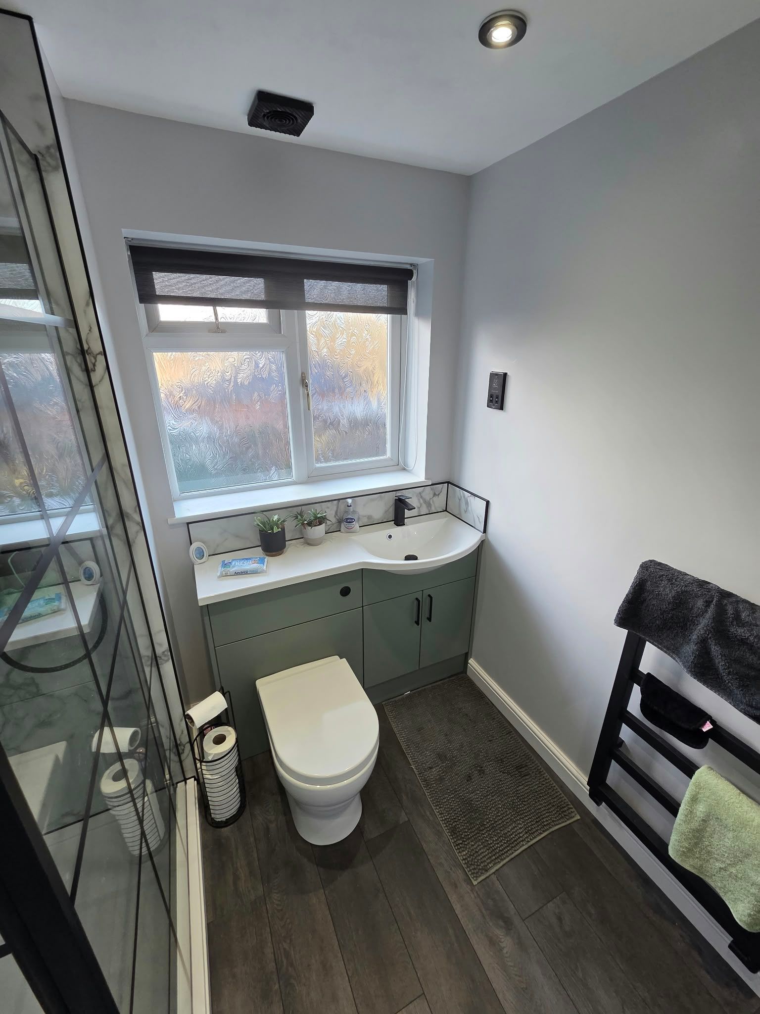 Black detail bathroom, Lutterworth