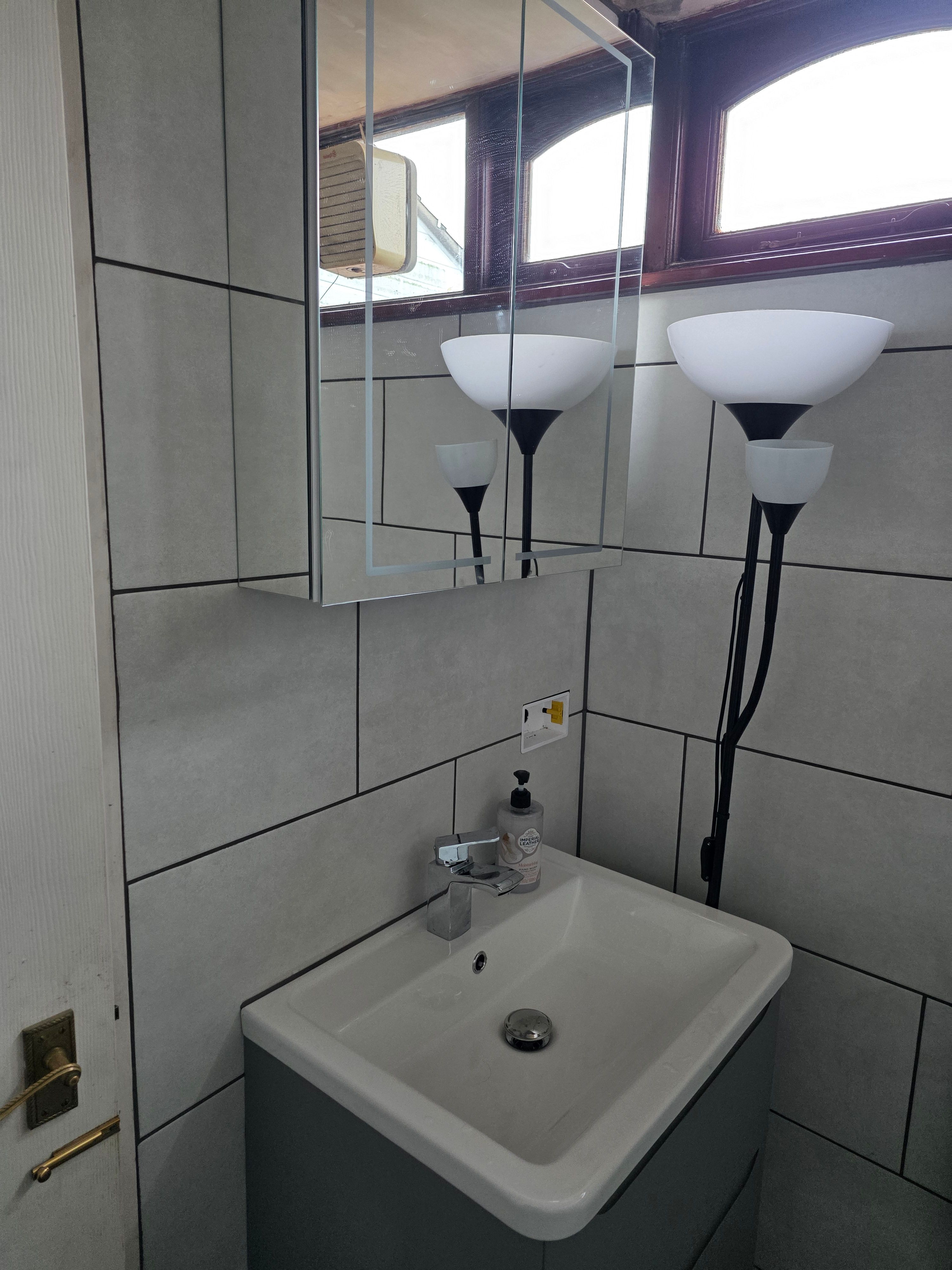 Three bathrooms in one house, Nuneaton