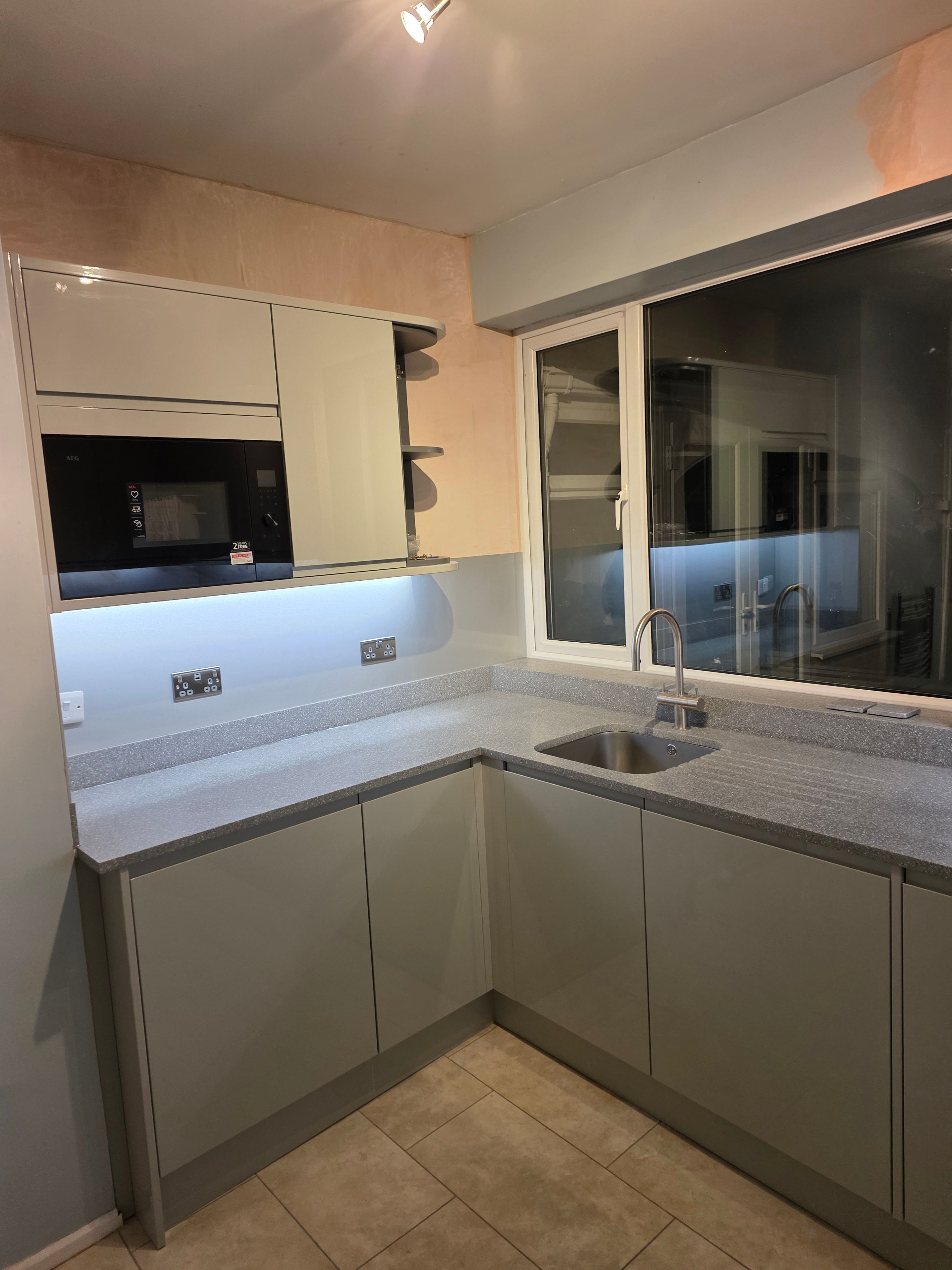 Minerva worktops with waterfall windowsill, Leamington Spa