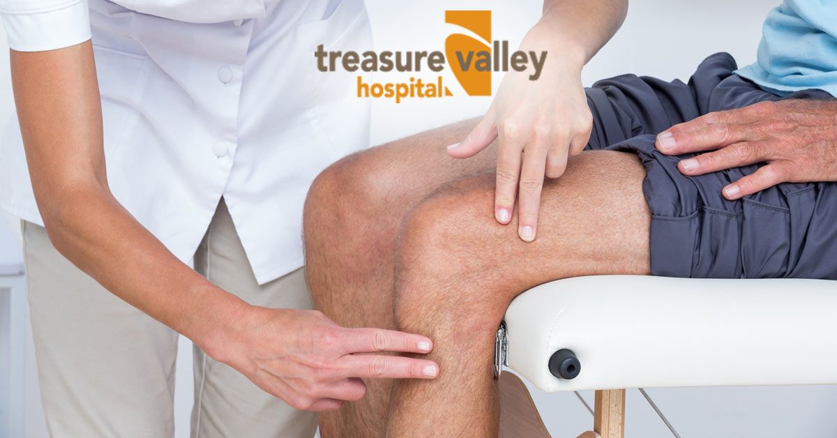 Doctor Examining a Patient's Knee | Treasure Valley Hospital