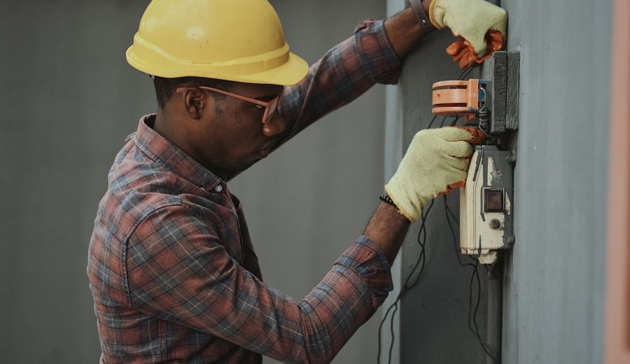 Electrical safety equipment and construction site electrical systems