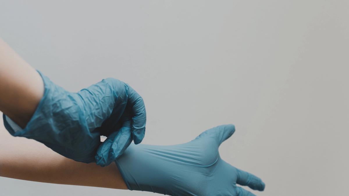 Pulling%20on%20Gloves