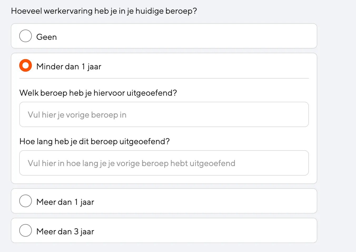 Een voorbeeld van dynamic panels die dichtklappen en openklappen.