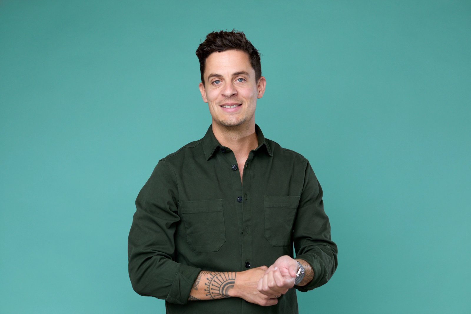 Maarten, Senior UX Designer en founder van humanoids met blauw achtergrond