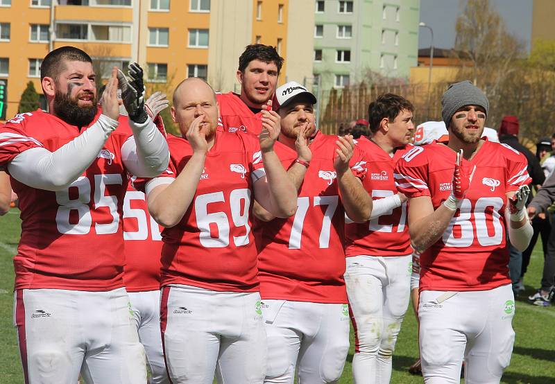 Mamuti v televizním přenose skolili Sígrs