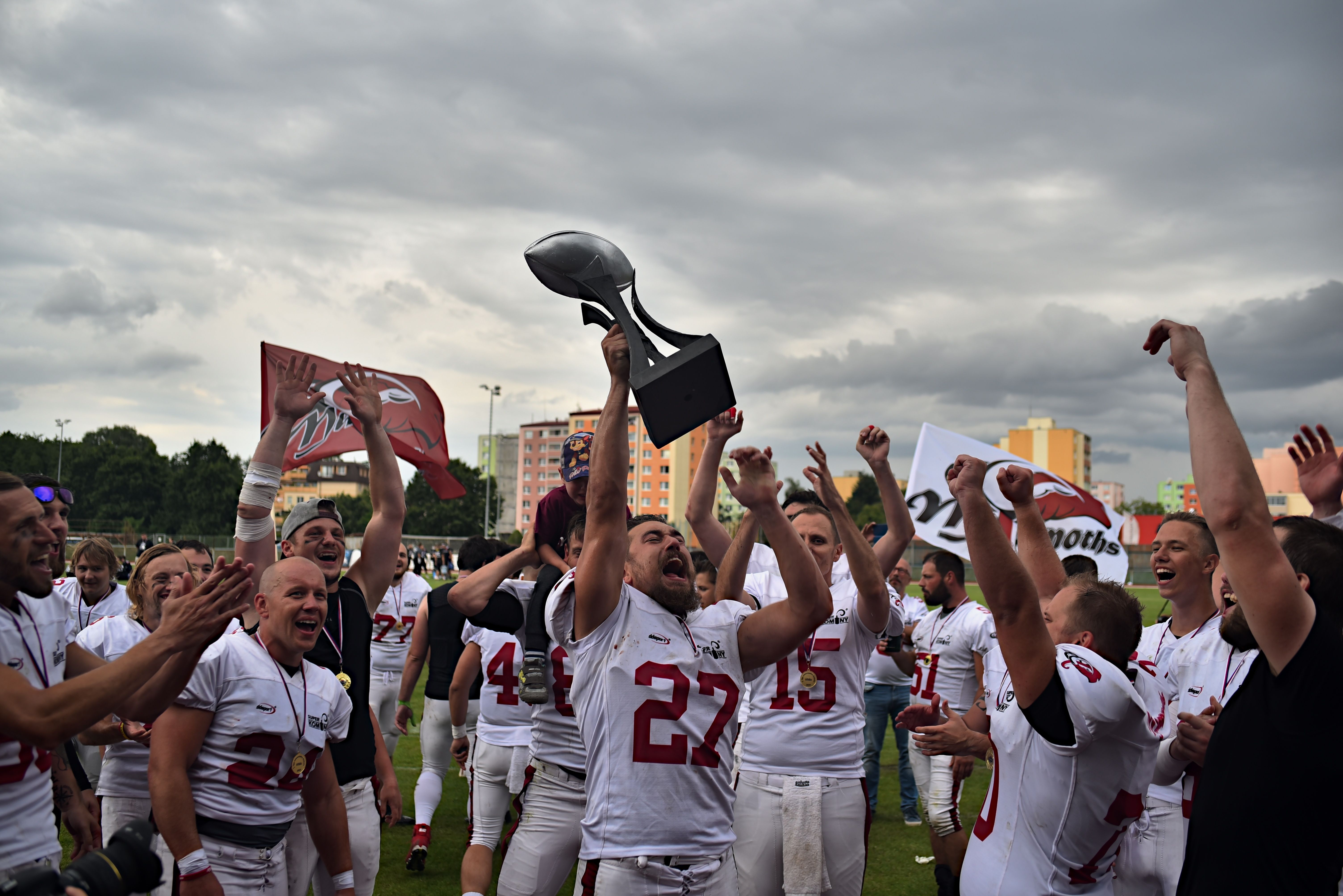 Mammoths vyhráli Silver Bowl a postupují do Paddock ligy