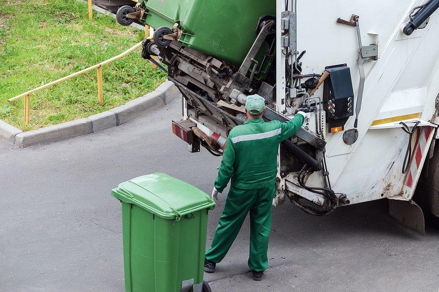 www.aceyourcase.com_blog_compensation-for-injured-by-garbag-trucks_-injury-caused-by-garbage-truck.jpg