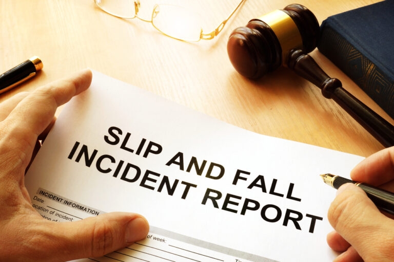 www.aceyourcase.com_blog_how-slip-and-fall-accident-claims-work_-How-Slip-and-Fall-Accident-Claims-Work-768x512-1.jpeg
