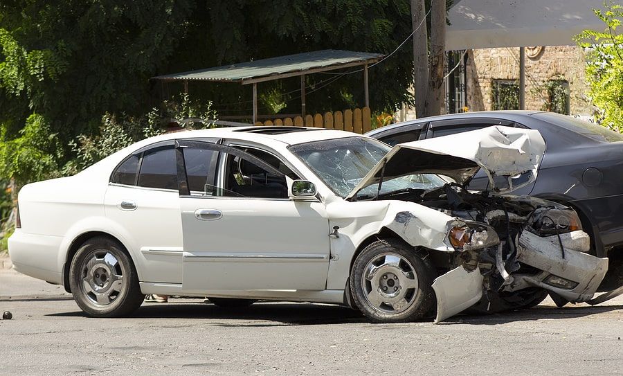 www.aceyourcase.com_blog_common-causes-of-collisions_-sideswipe-collisions.jpg