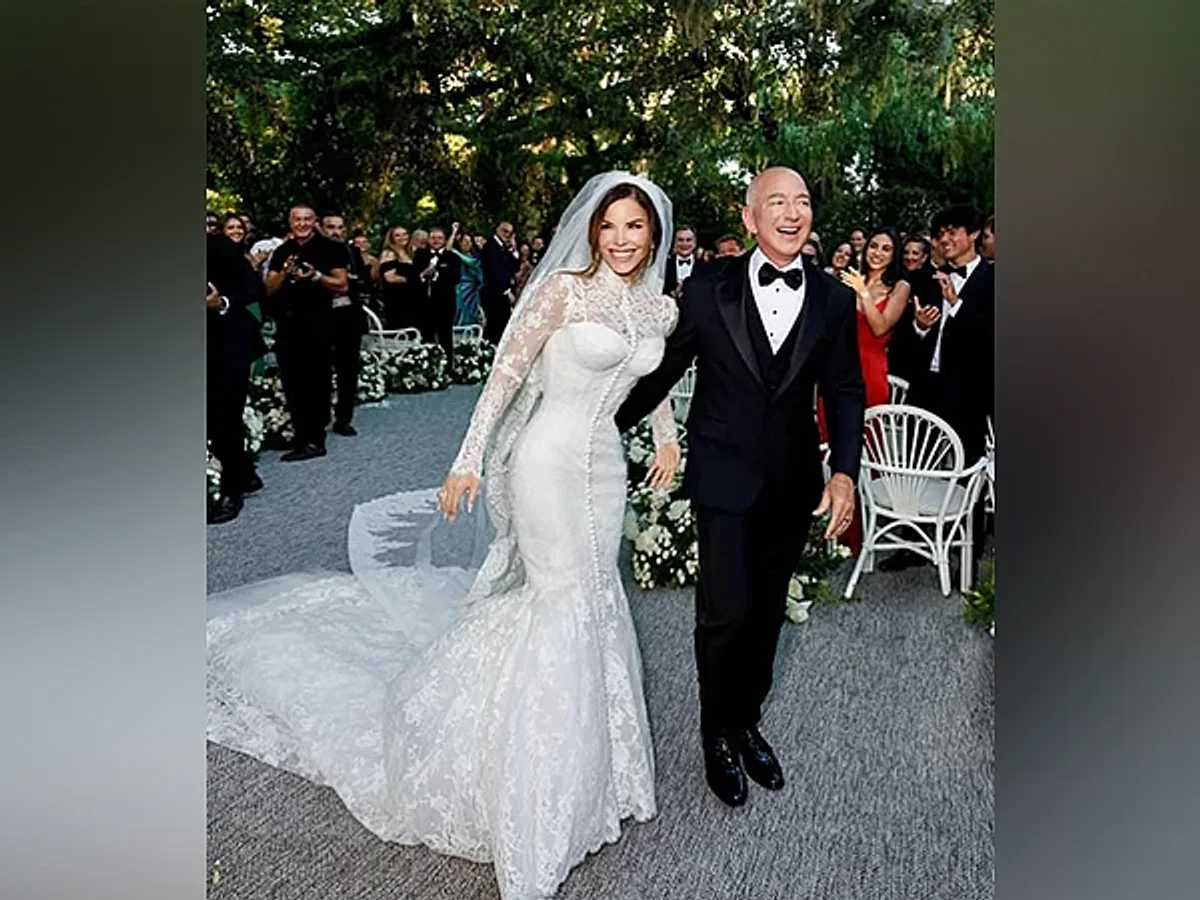 Cut, carat, cost: Taylor Swift and other celebrities whose engagement rings stole the show