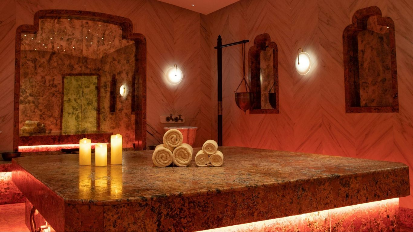 What It Really Feels Like To Walk Into A Moroccan Hammam For The First Time