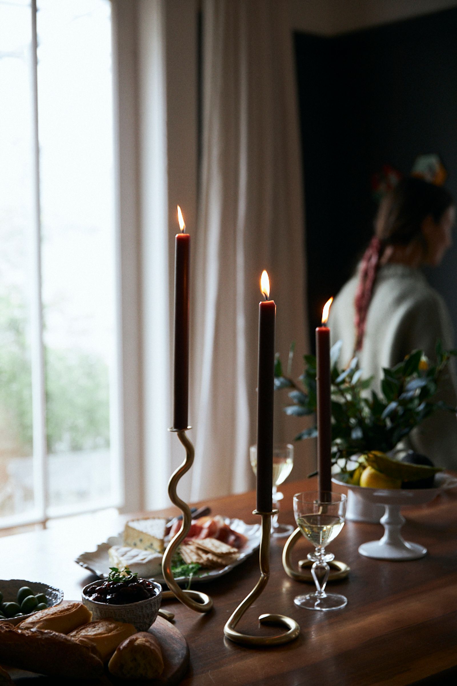 A family and friends dinner gathering