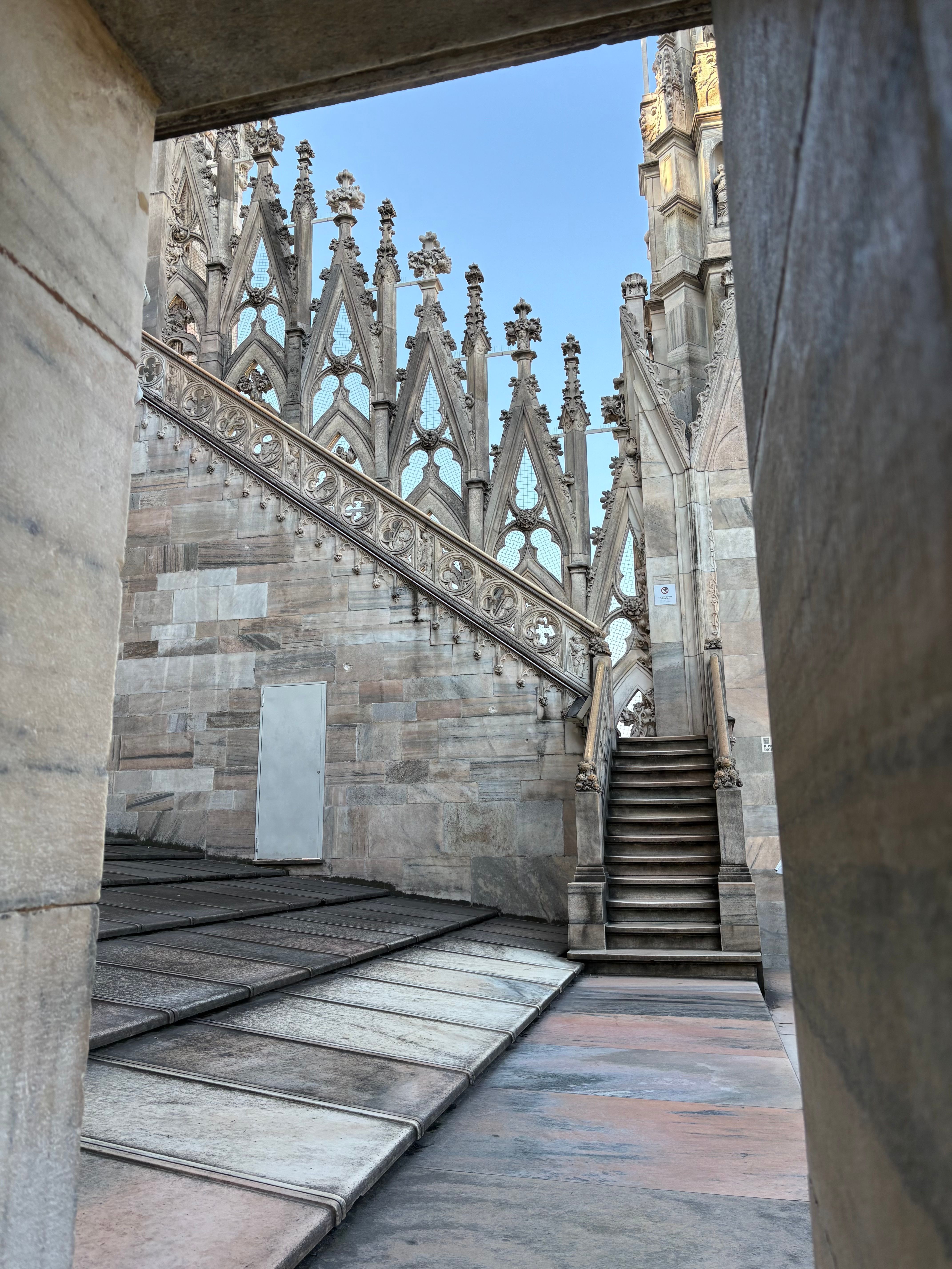 a view of the stone detailing on Duomo Milano