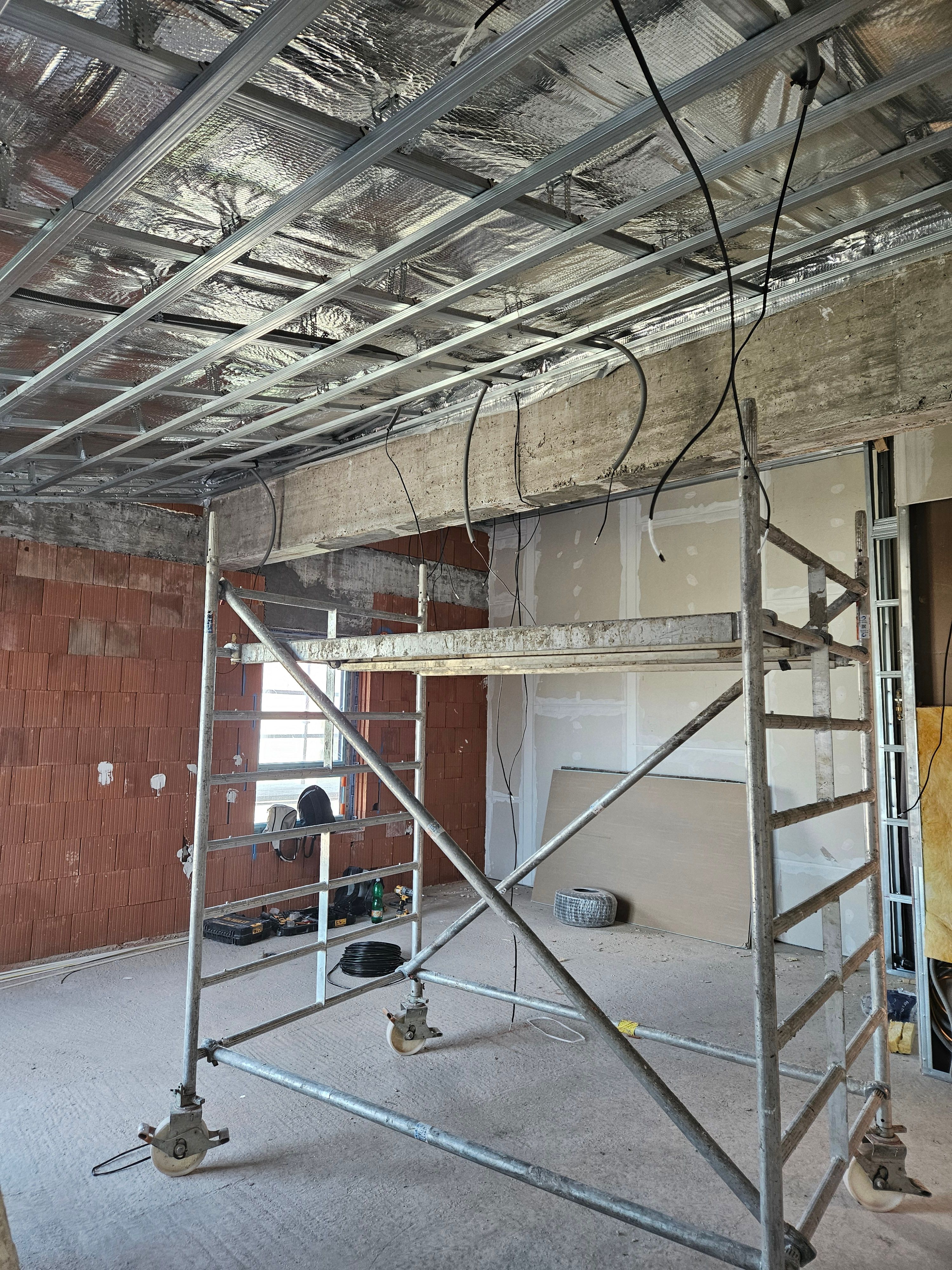 Nová elektroinštalácia bytového domu 316 m² – Novostavba – Svit