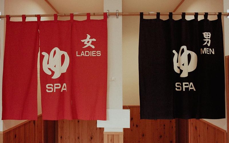 The female / male divide in onsen areas