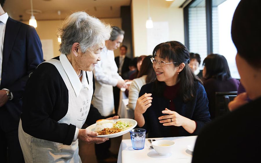 ちゅうもん を まちがえる りょうりや