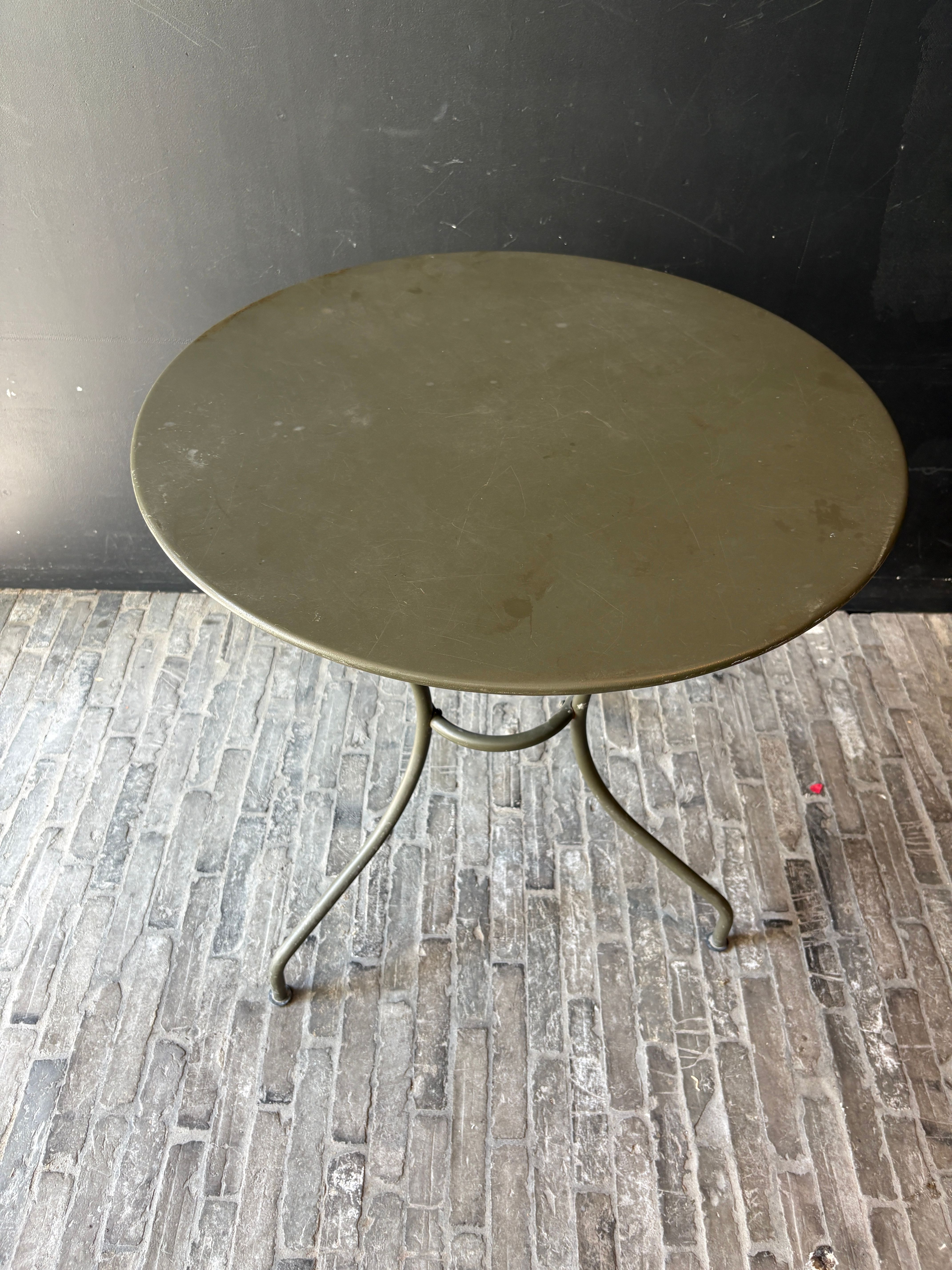 Tafel in staal — foto 1