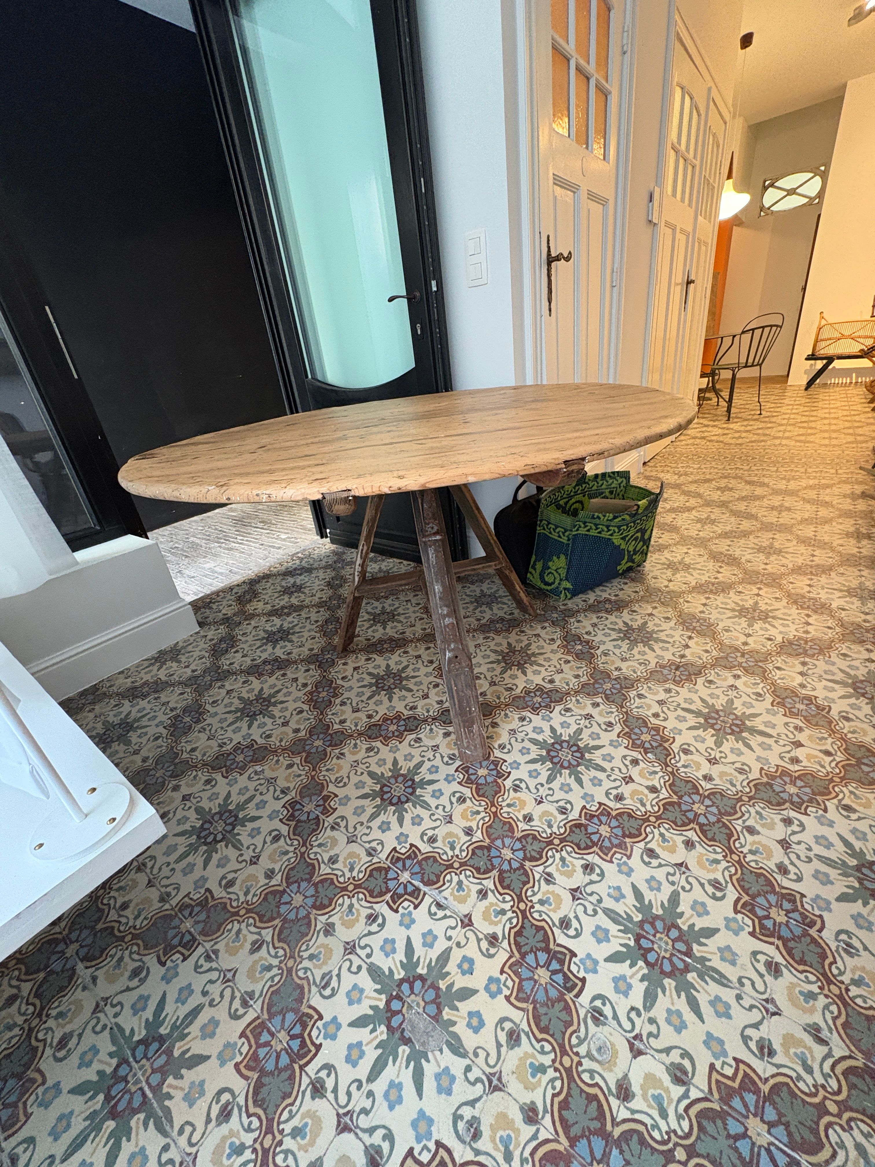 Tafel (om aan te zitten) — foto 3