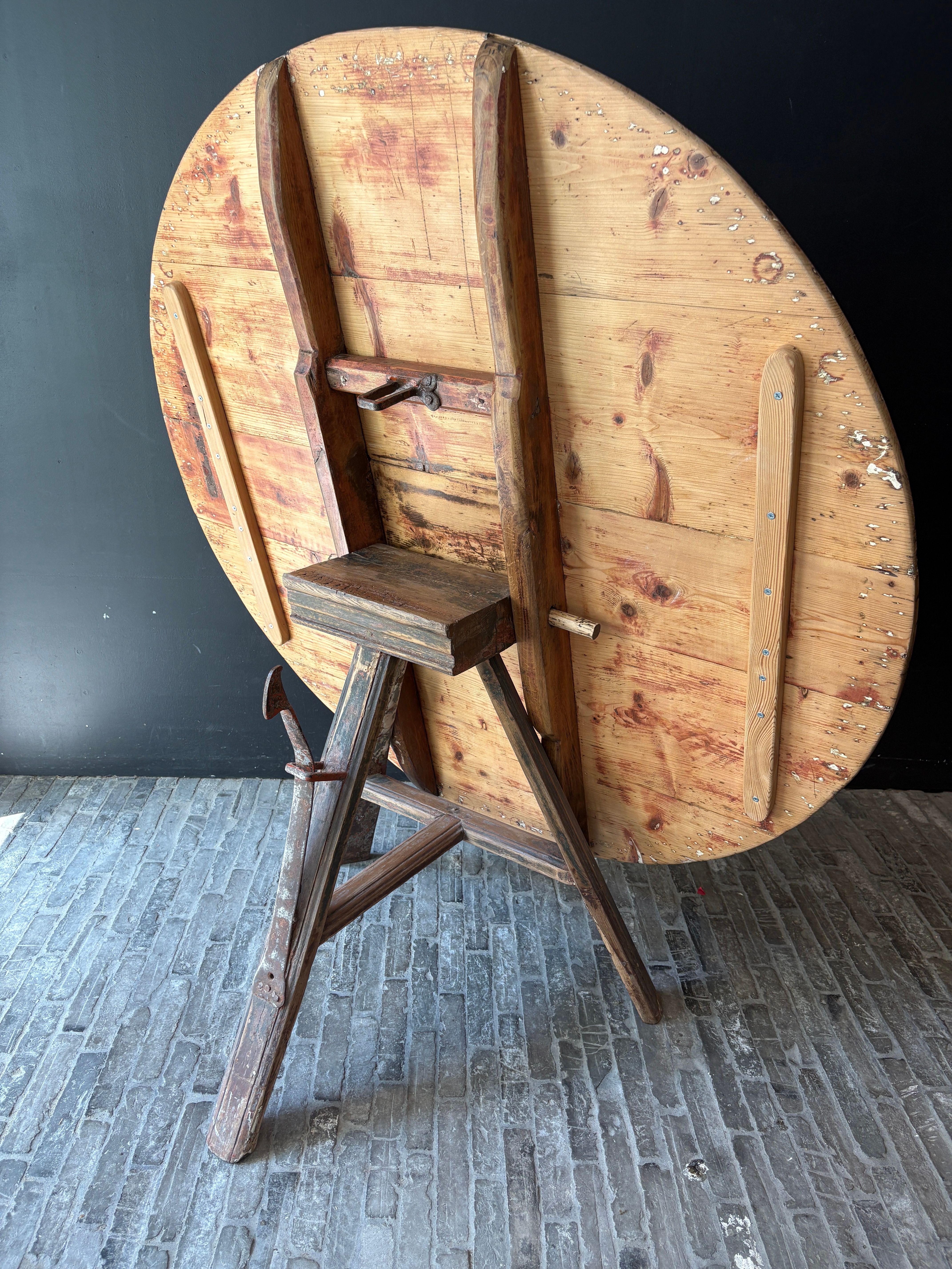 Tafel (om aan te zitten) — foto 10