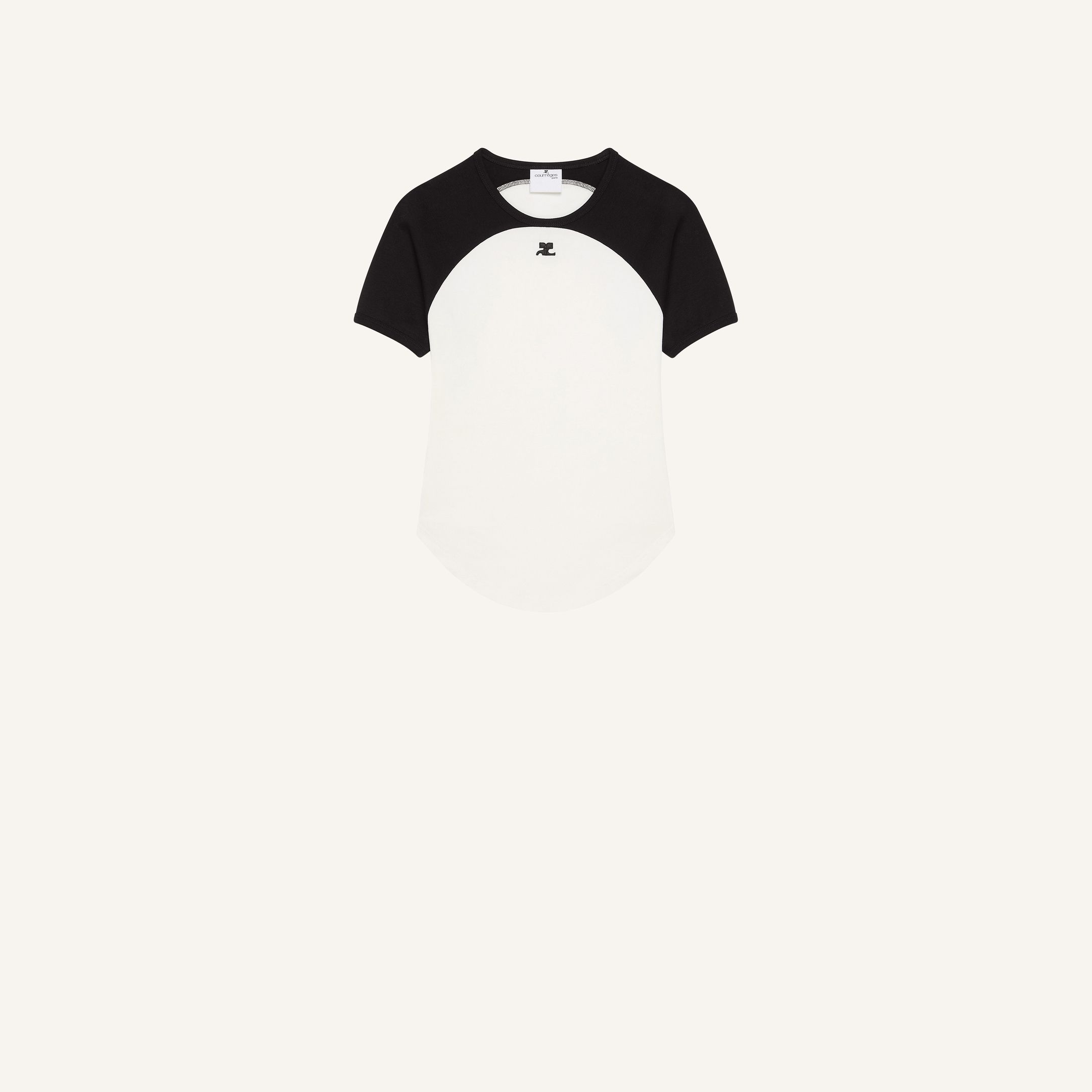 T-shirt casual élégant noir et blanc de Courrèges, parfait pour les amateurs de mode.