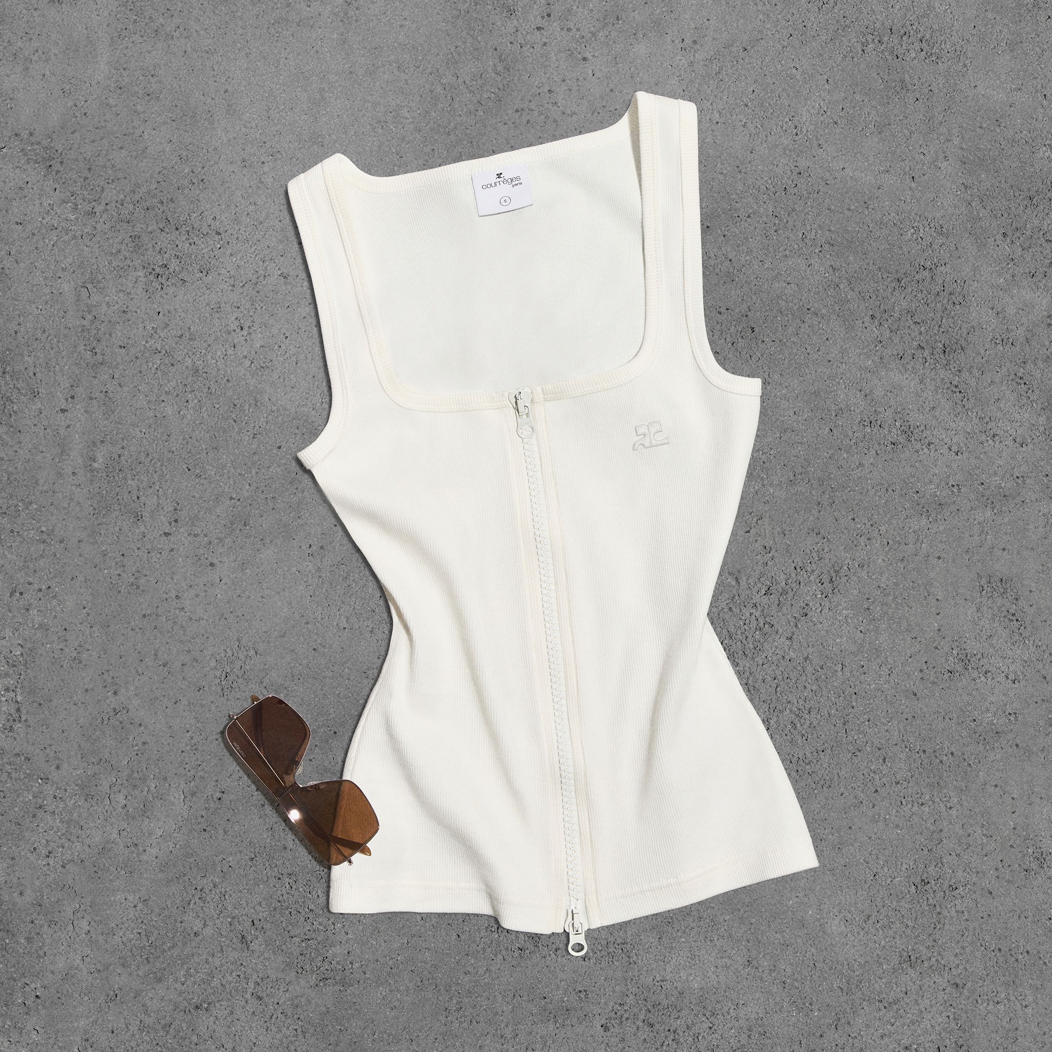 Courrèges (クレージュ) Official Website | Luxury Ready-to-wear