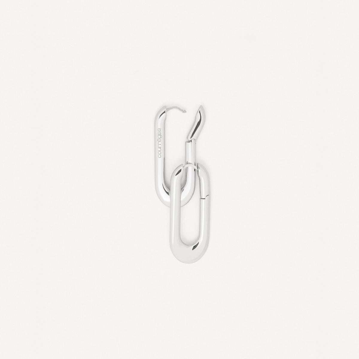 Elegant silver chain jewelry from Courrèges, featured on an ecommerce site.